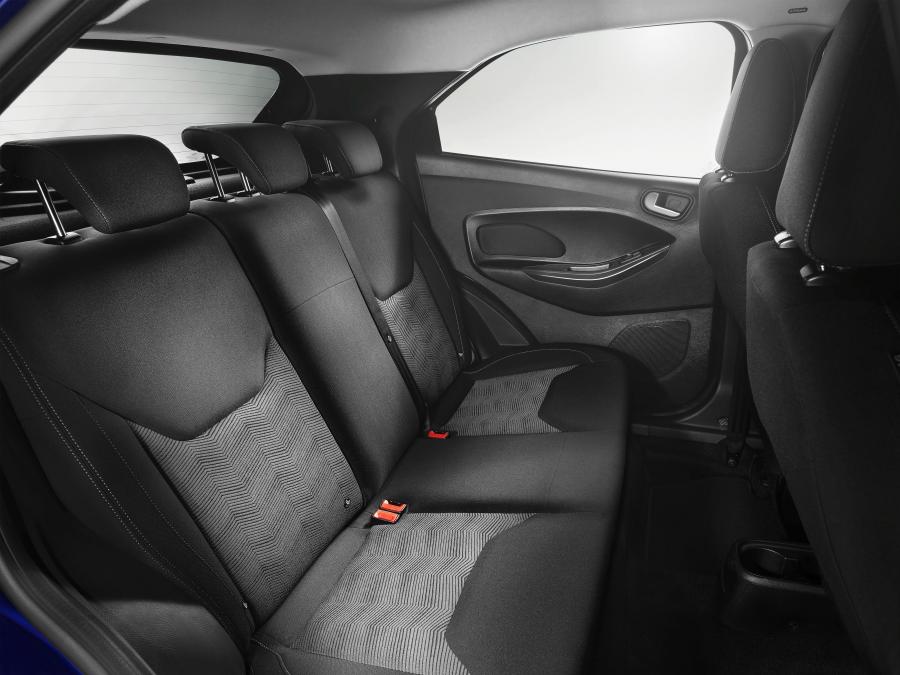 Интерьер Ford Ka + 2016 года  (EU) (фото 30 из 31)